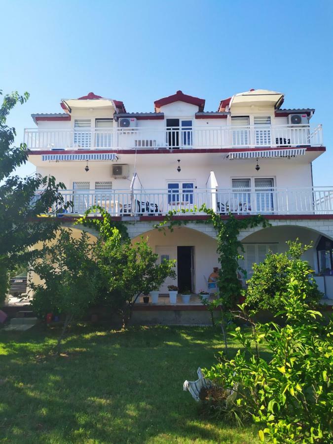 Apartmant Sucic Kastela Luaran gambar