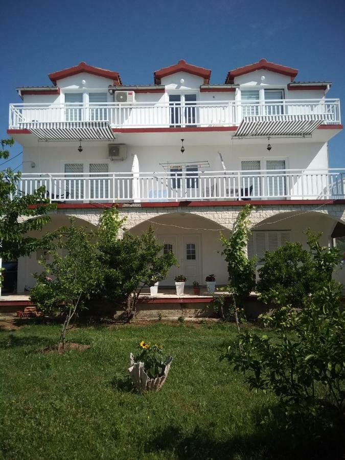 Apartmant Sucic Kastela Luaran gambar