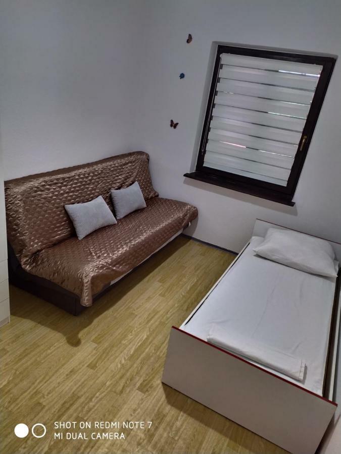 Apartmant Sucic Kastela Luaran gambar