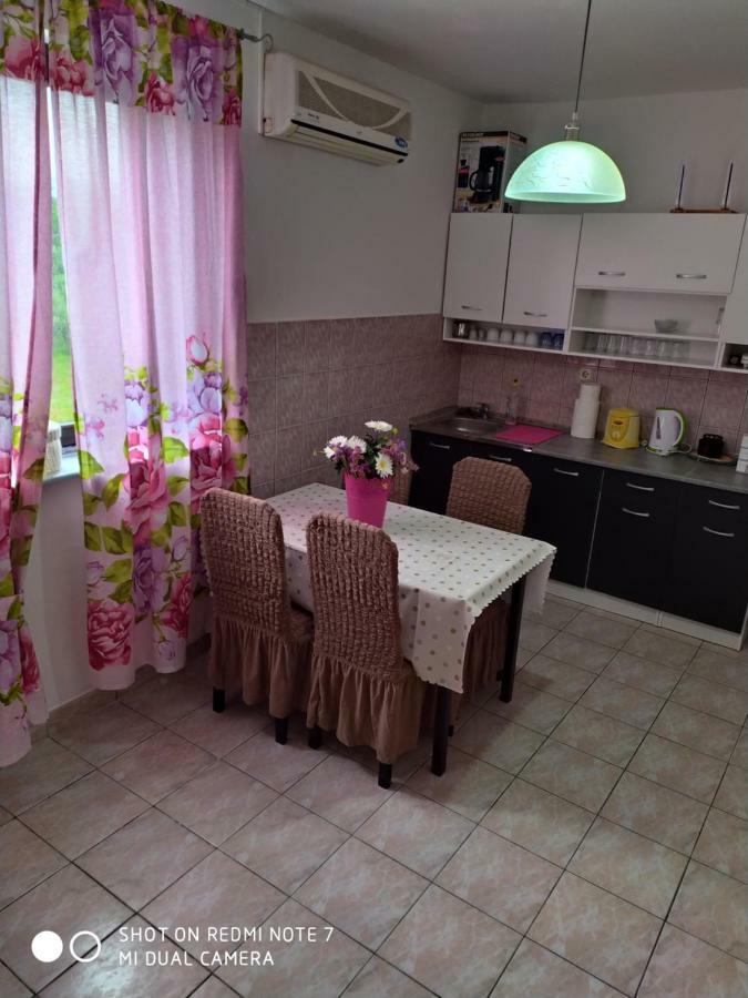 Apartmant Sucic Kastela Luaran gambar