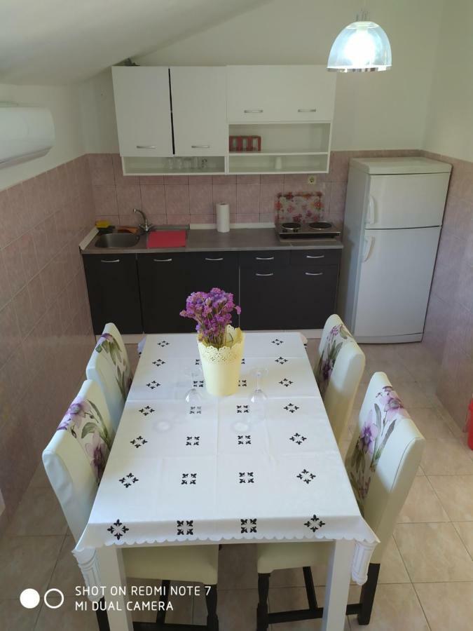 Apartmant Sucic Kastela Luaran gambar